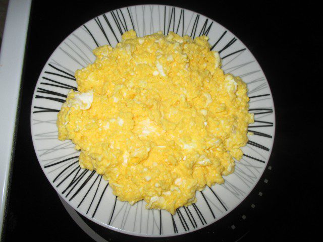 Terci țărănesc cu ouă și brânză