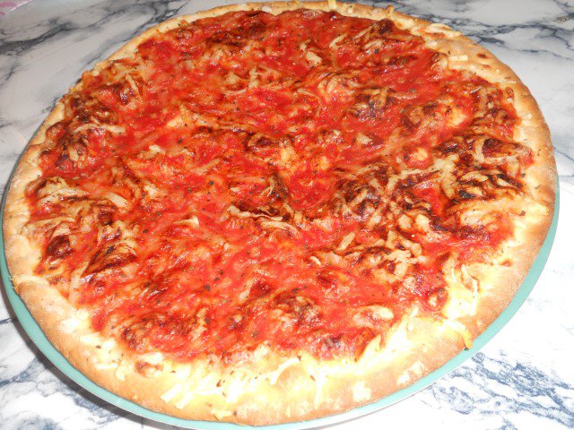 Pizza Margherita simplă