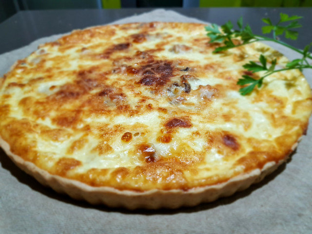 Quiche cu pui și ciuperci