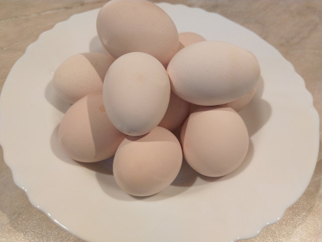 Albirea ouălor de găină pentru Paște