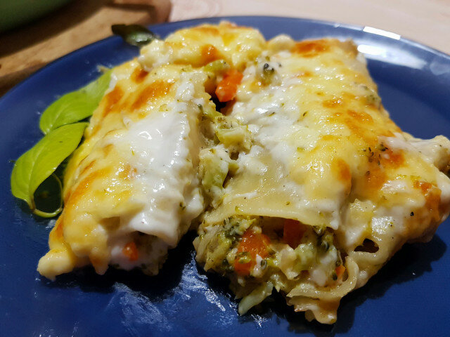 Cannelloni cu umplutură de broccoli și dovlecel