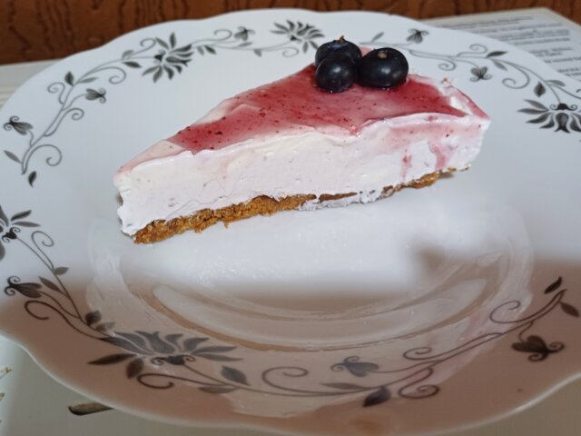 Cheesecake cu dulceață de afine