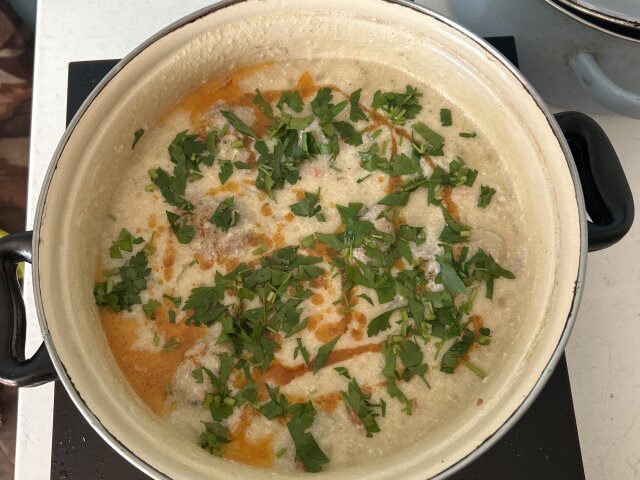 Chiftele cu sos fricassee